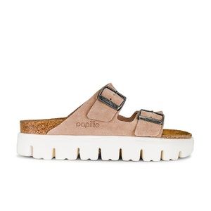 NWOT Arizona Chunky Sandal In Warm Sand